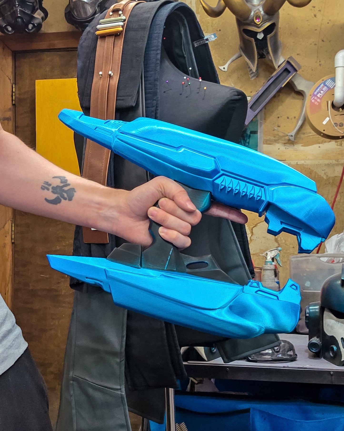 Covenant Plasma Rifle Halo Cosplay Prop 3D Print - Blue - Vauls Anvil