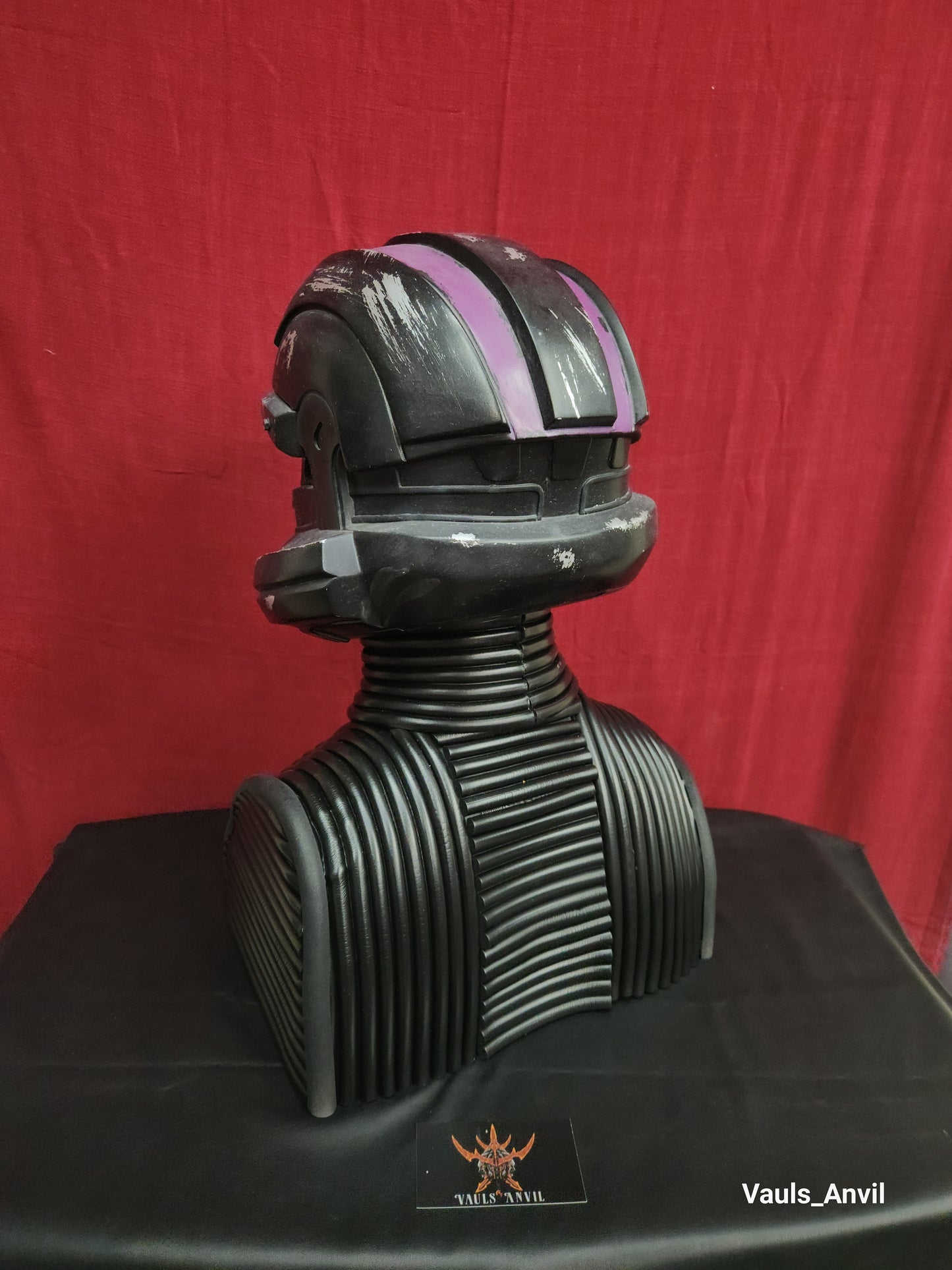 Ribbed Armored Helmet Display Cosplay Armature Display Bust