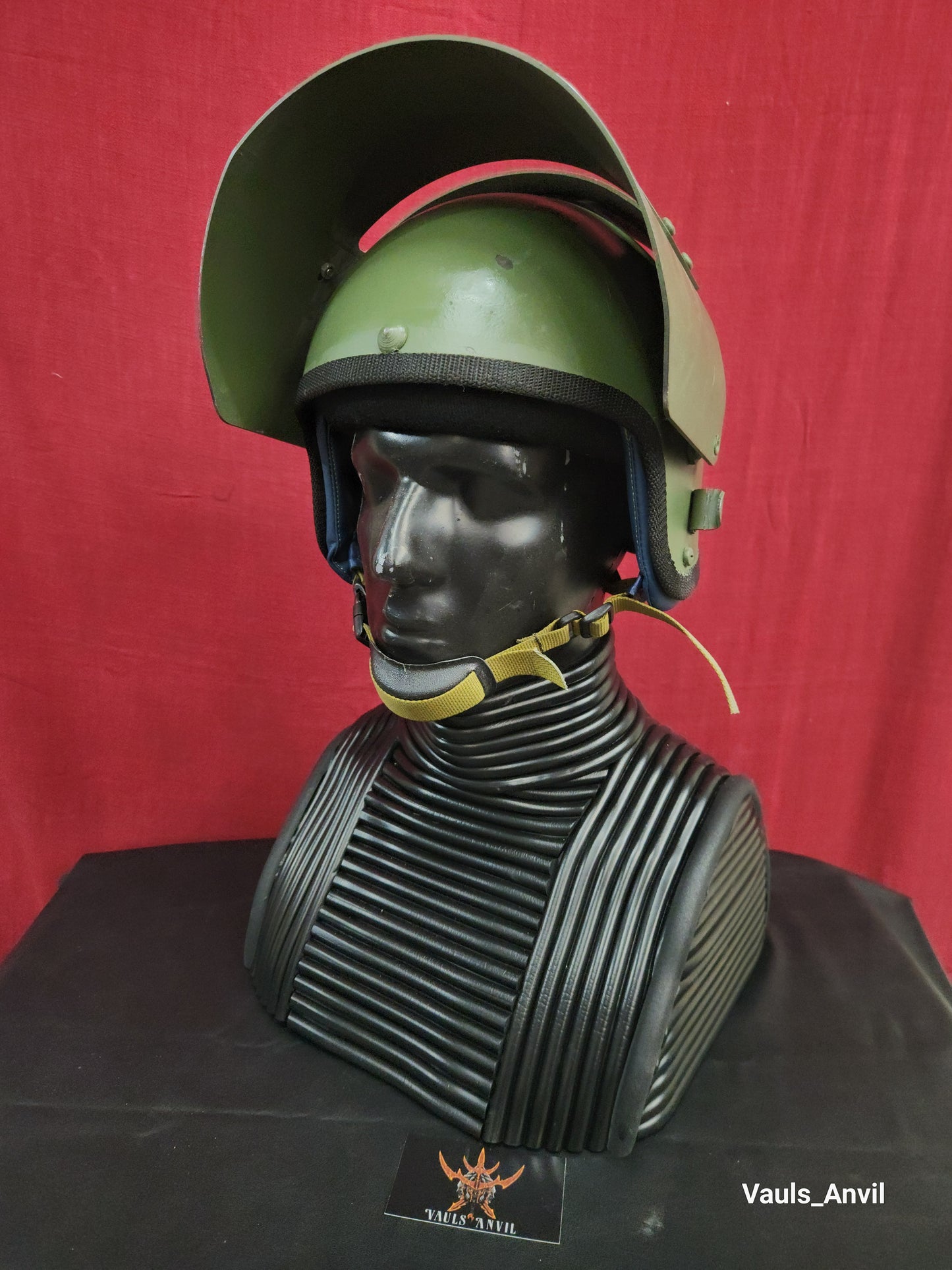 Ribbed Armored Helmet Display Cosplay Armature Display Bust