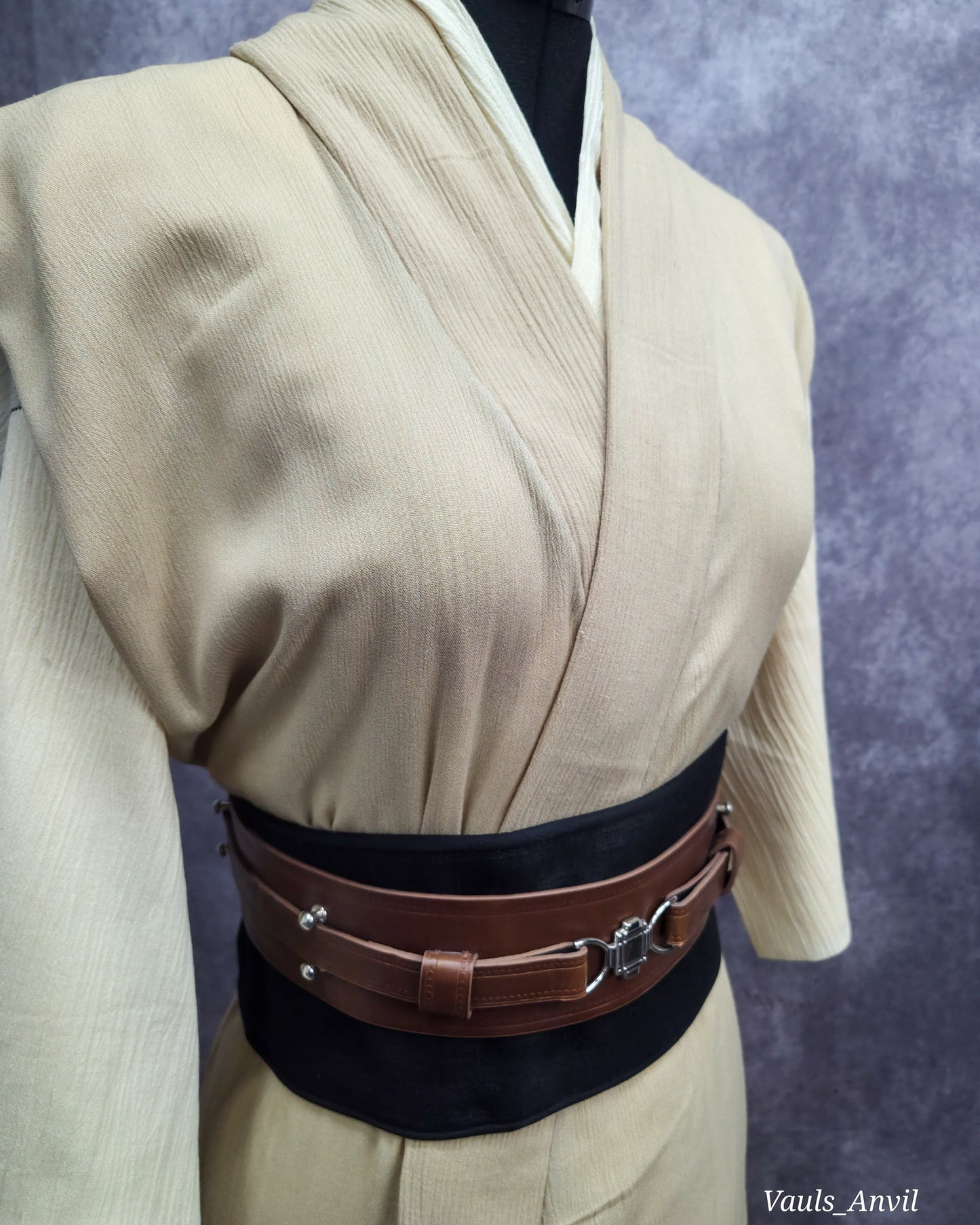 Light Jedi Tunic and Obi Set - Natural and Papyrus Jedi Robes - Vauls Anvil