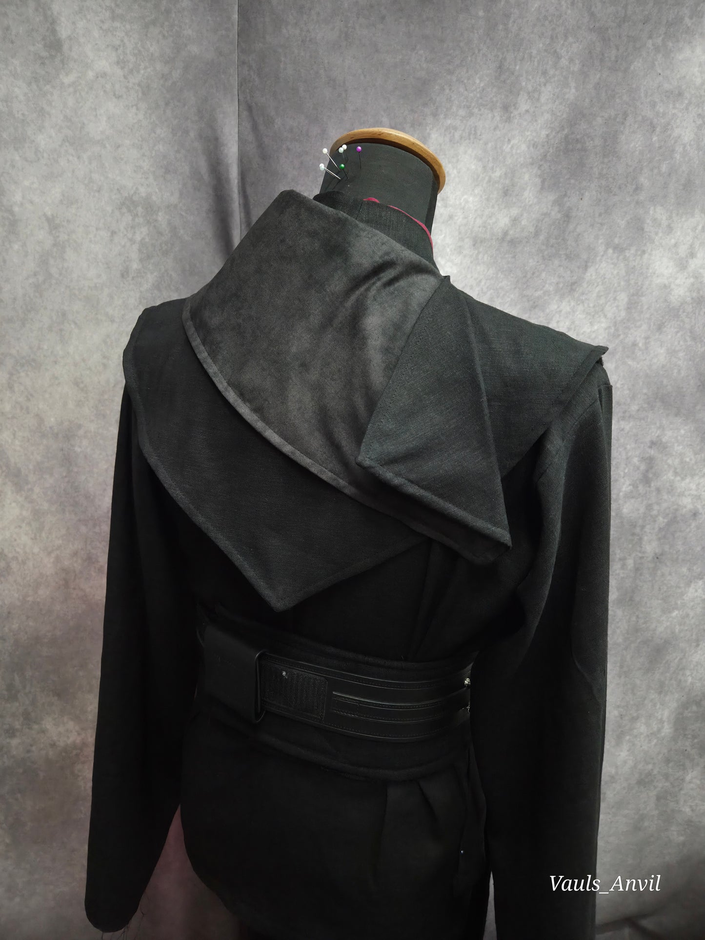 'Trayus' Star Wars Old Republic Sith Lord Robe Set