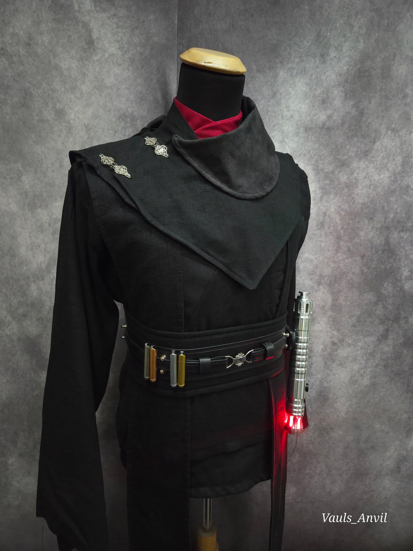 'Trayus' Star Wars Old Republic Sith Lord Robe Set