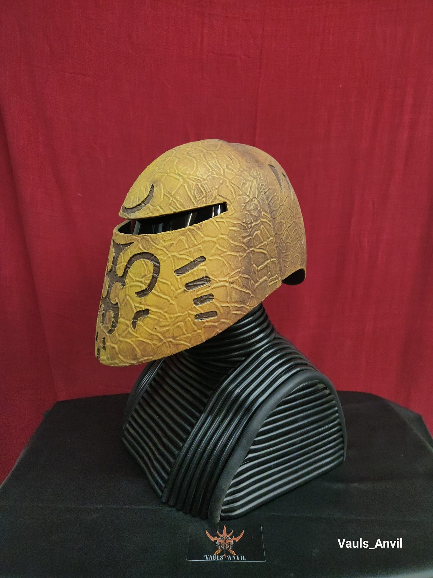 Ribbed Armored Helmet Display Cosplay Armature Display Bust