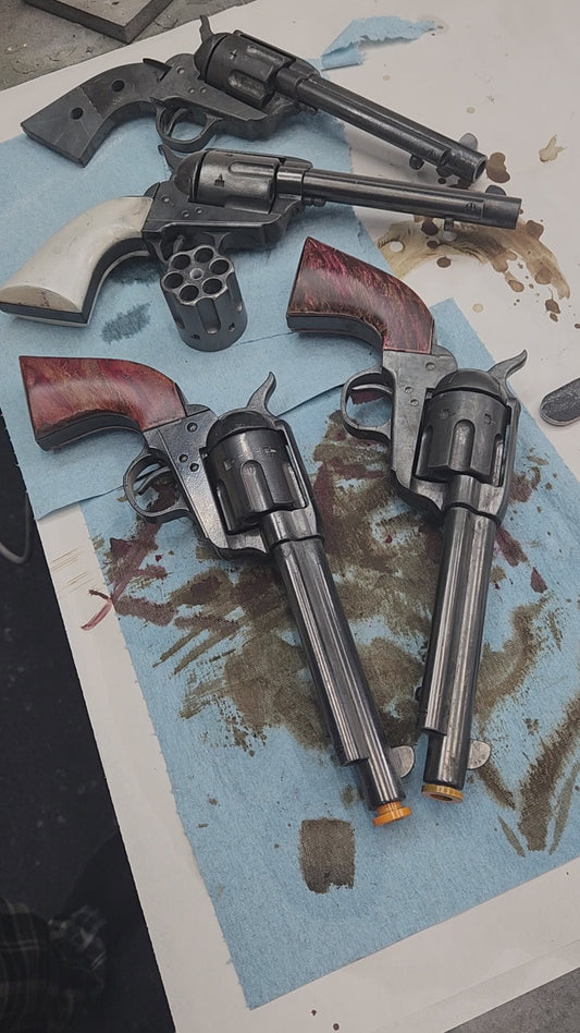 Cattleman Revolver Resin Replica - RDR2 Cosplay Prop - Spinning and Removable Cylinder